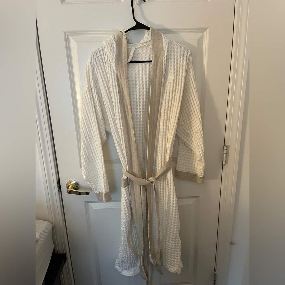 Very cute robe